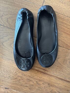 Tory Burch Black Leather Logo Ballet Flats
